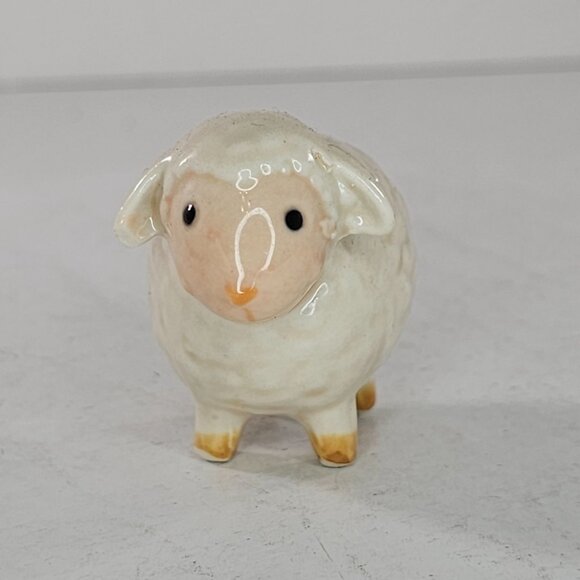 Vintage Ceramic Sheep Miniature Figurine Whimsical Cute Puffy *Chipped* - Picture 4 of 7